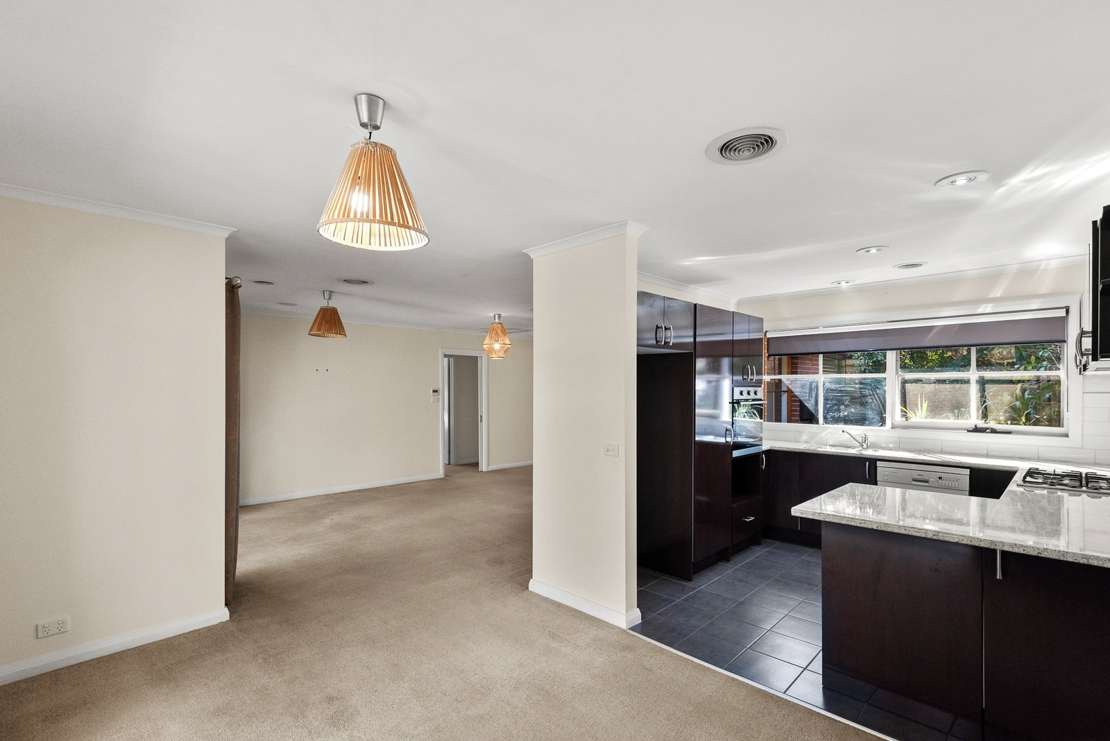 Gallery: 28A James Crescent