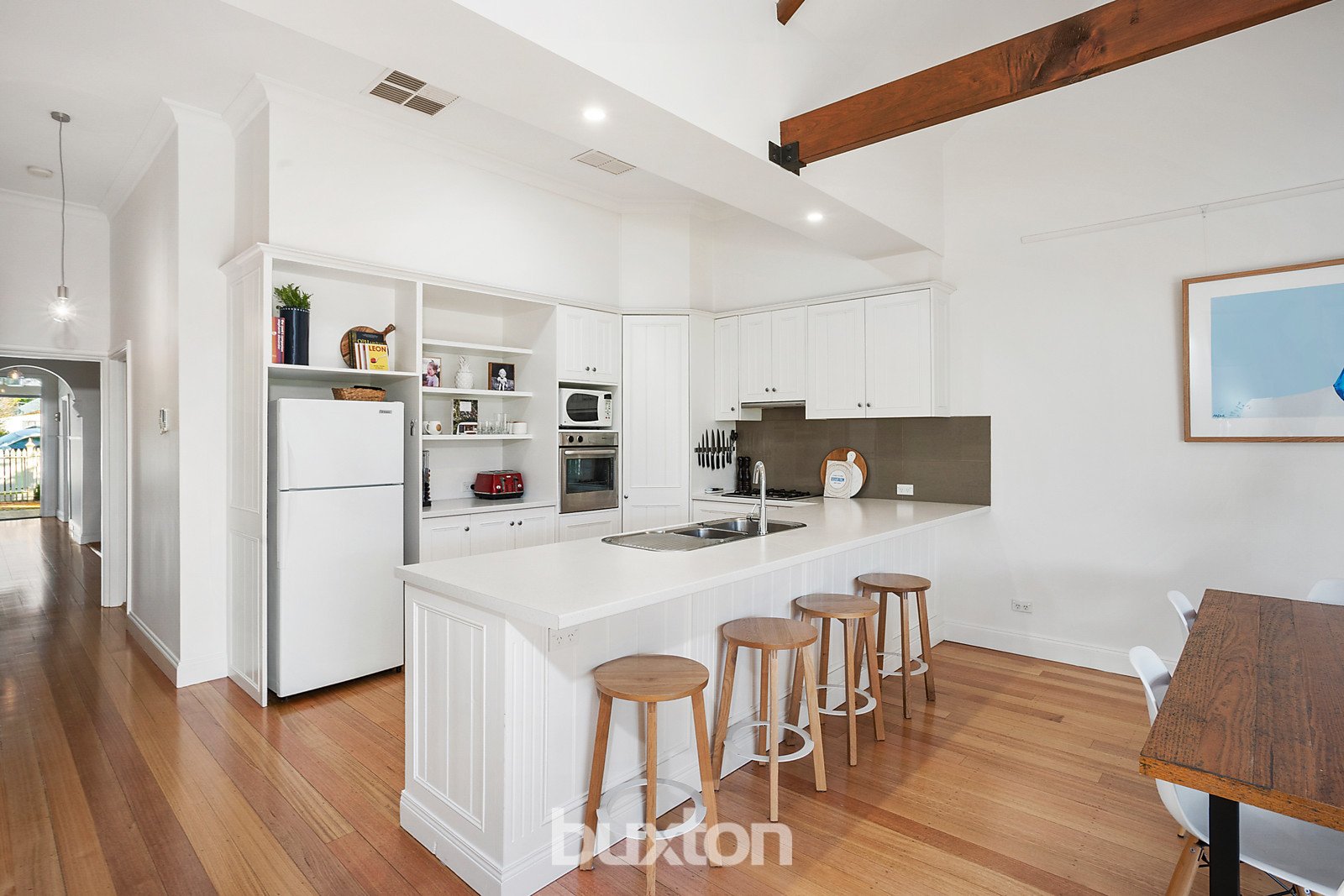 Gallery: 28A Lawton Avenue