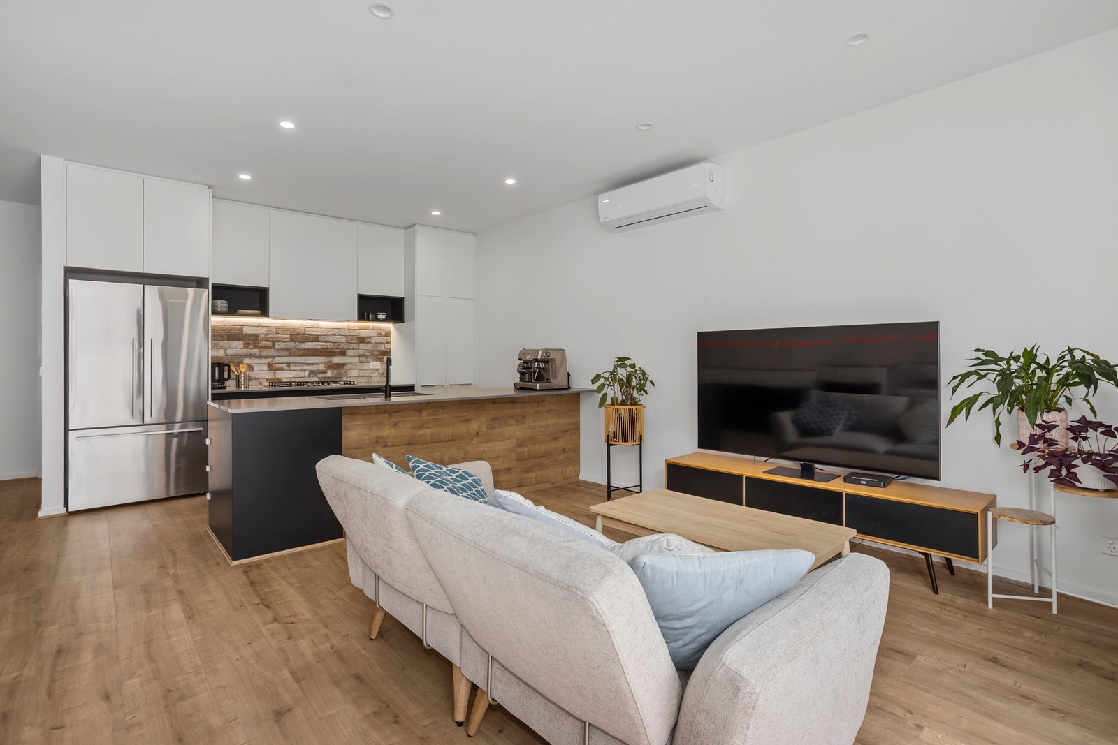Gallery: 28A Misten Avenue