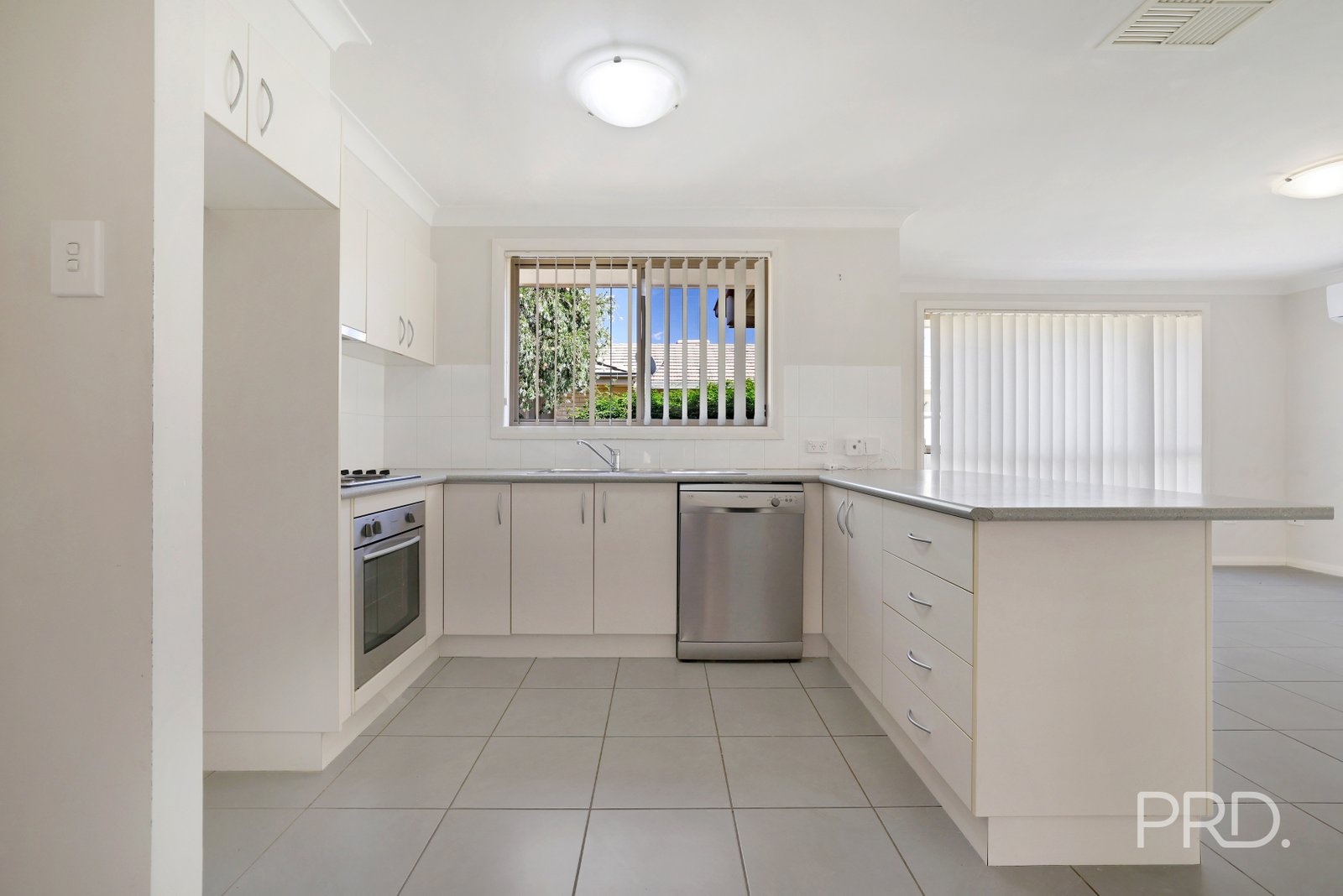 28a Orley Drive OXLEY VALE 7