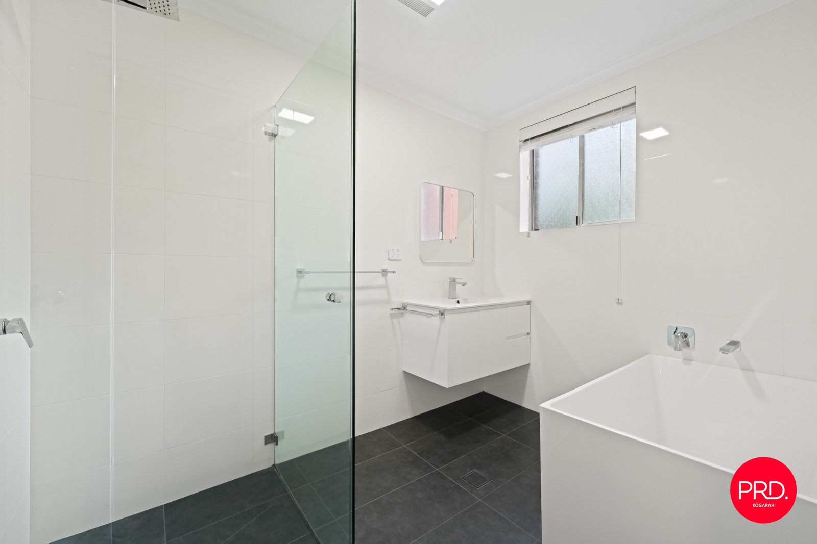 2/9-11 English Street KOGARAH 5
