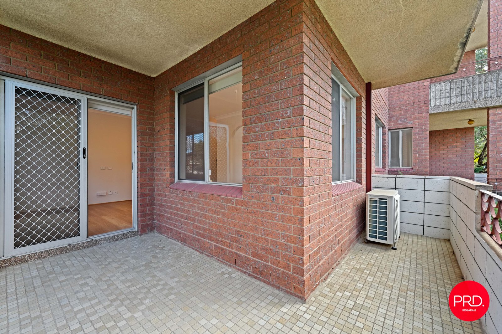 2/9-11 English Street KOGARAH 7