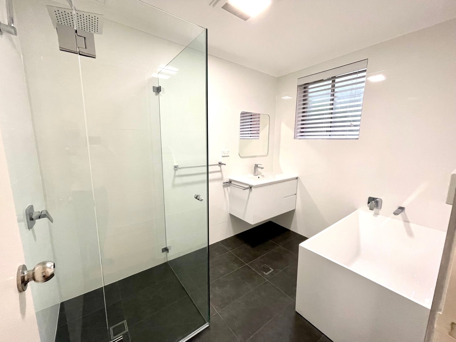 2/9-11 English Street KOGARAH 5