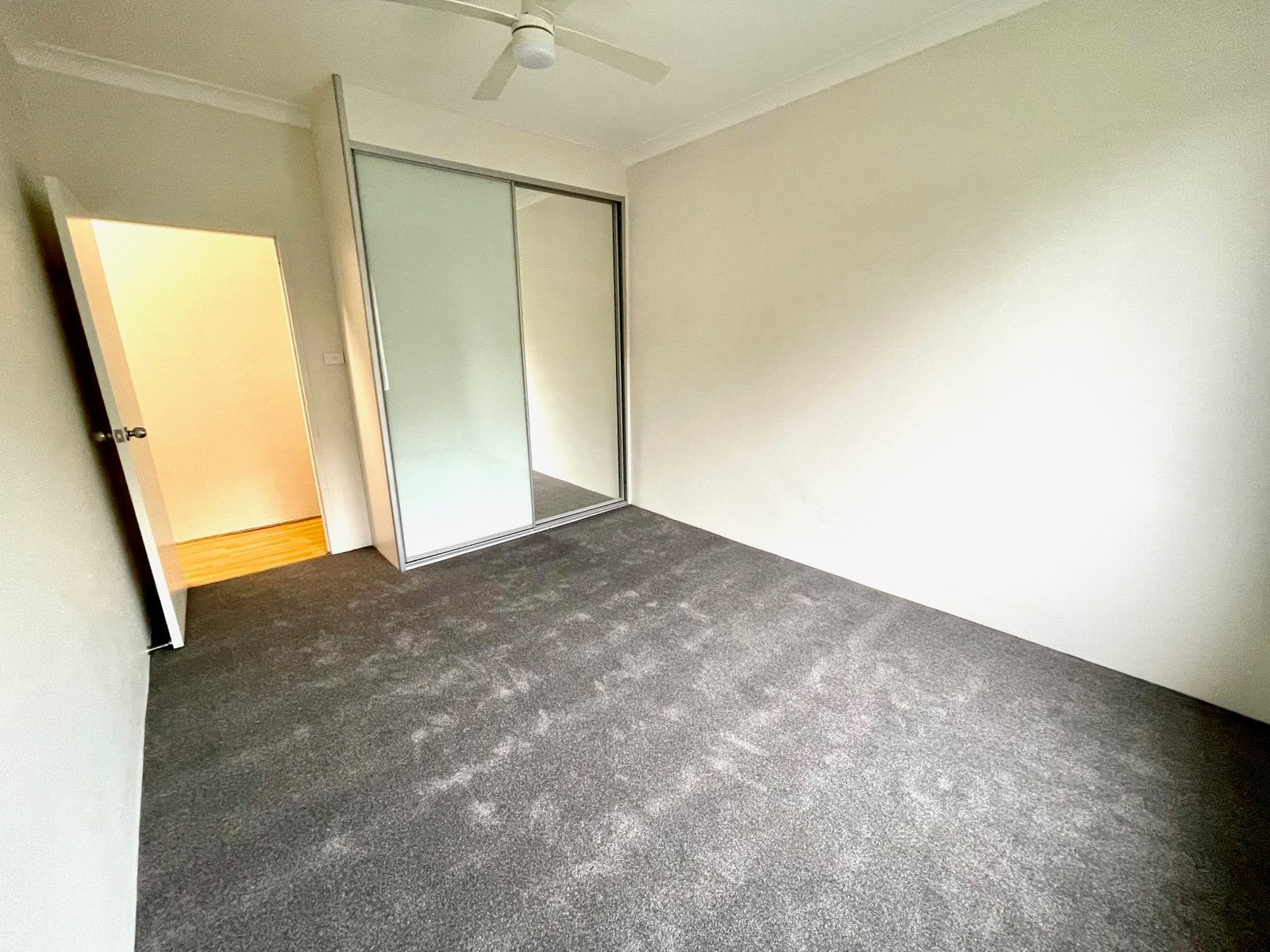 2/9-11 English Street KOGARAH 6