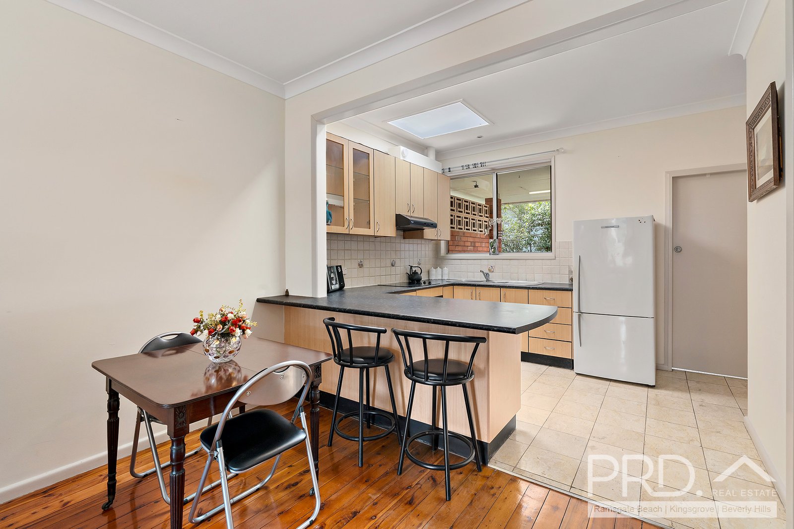 2/9-11 Napoleon Street SANS SOUCI 4