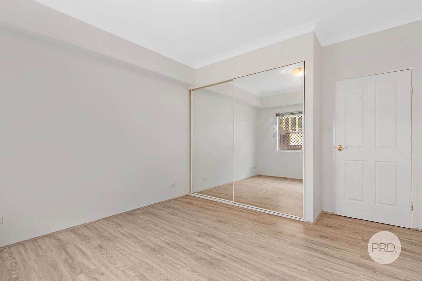 2/9-15 East Parade SUTHERLAND 4