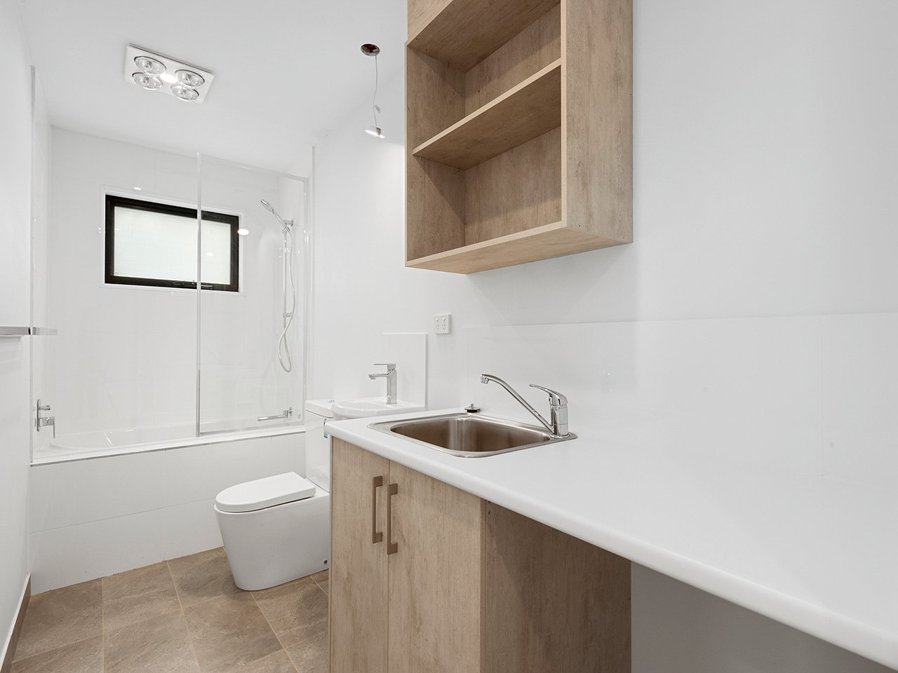 2/9 Advocate Drive KINGSTON 13