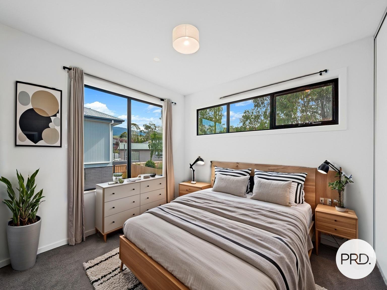 2/9 Advocate Drive KINGSTON 9