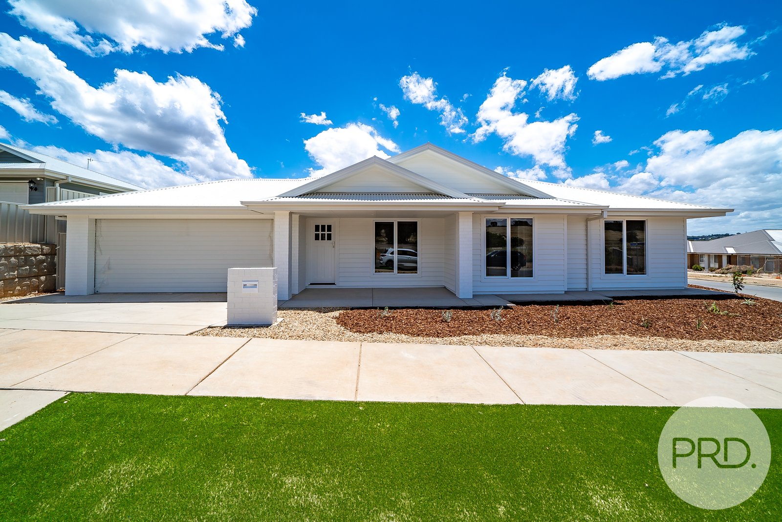 29 Ah Ket Avenue LLOYD 1