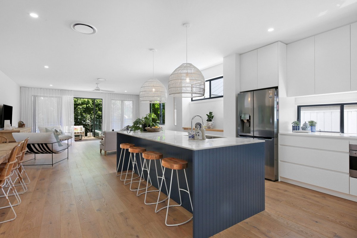 2/9 Albion Avenue Miami 5