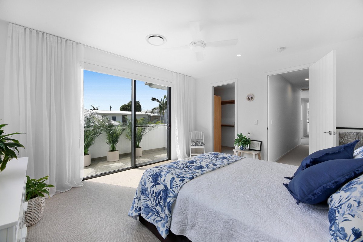 2/9 Albion Avenue Miami 18