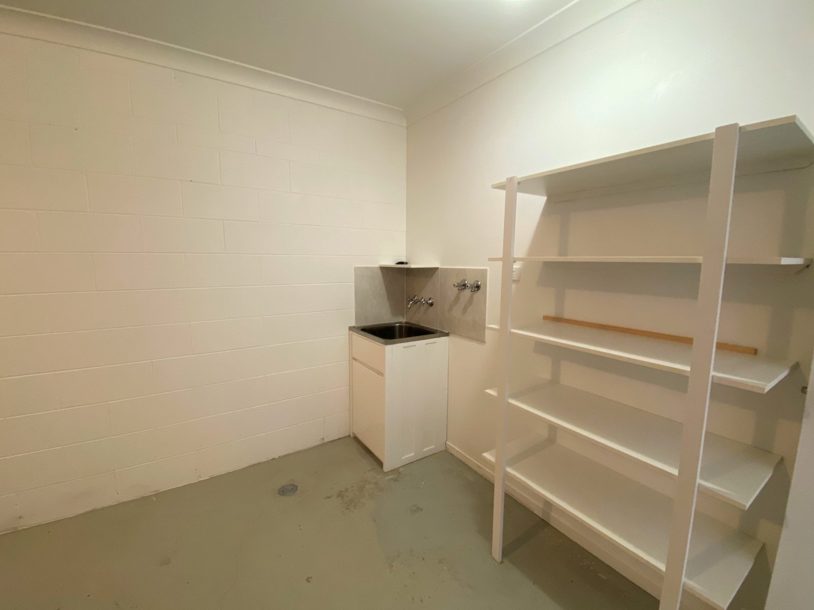 2/9 Amarula Drive CANNONVALE 12