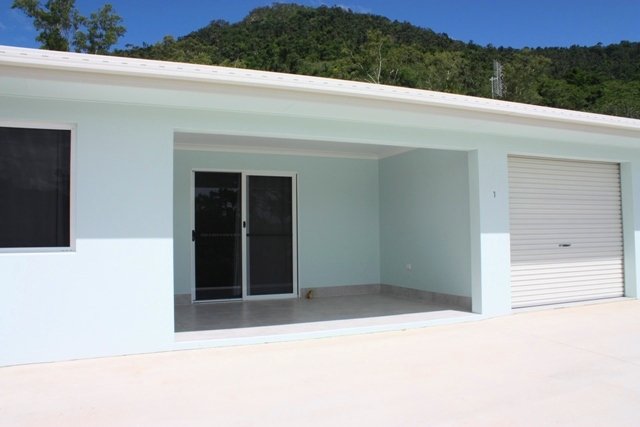 2/9 Amarula Drive CANNONVALE 6