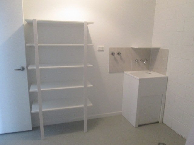 2/9 Amarula Drive CANNONVALE 8