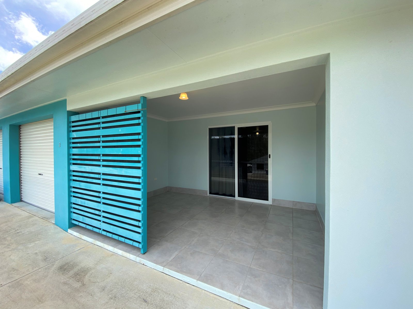 2/9 Amarula Drive CANNONVALE 2