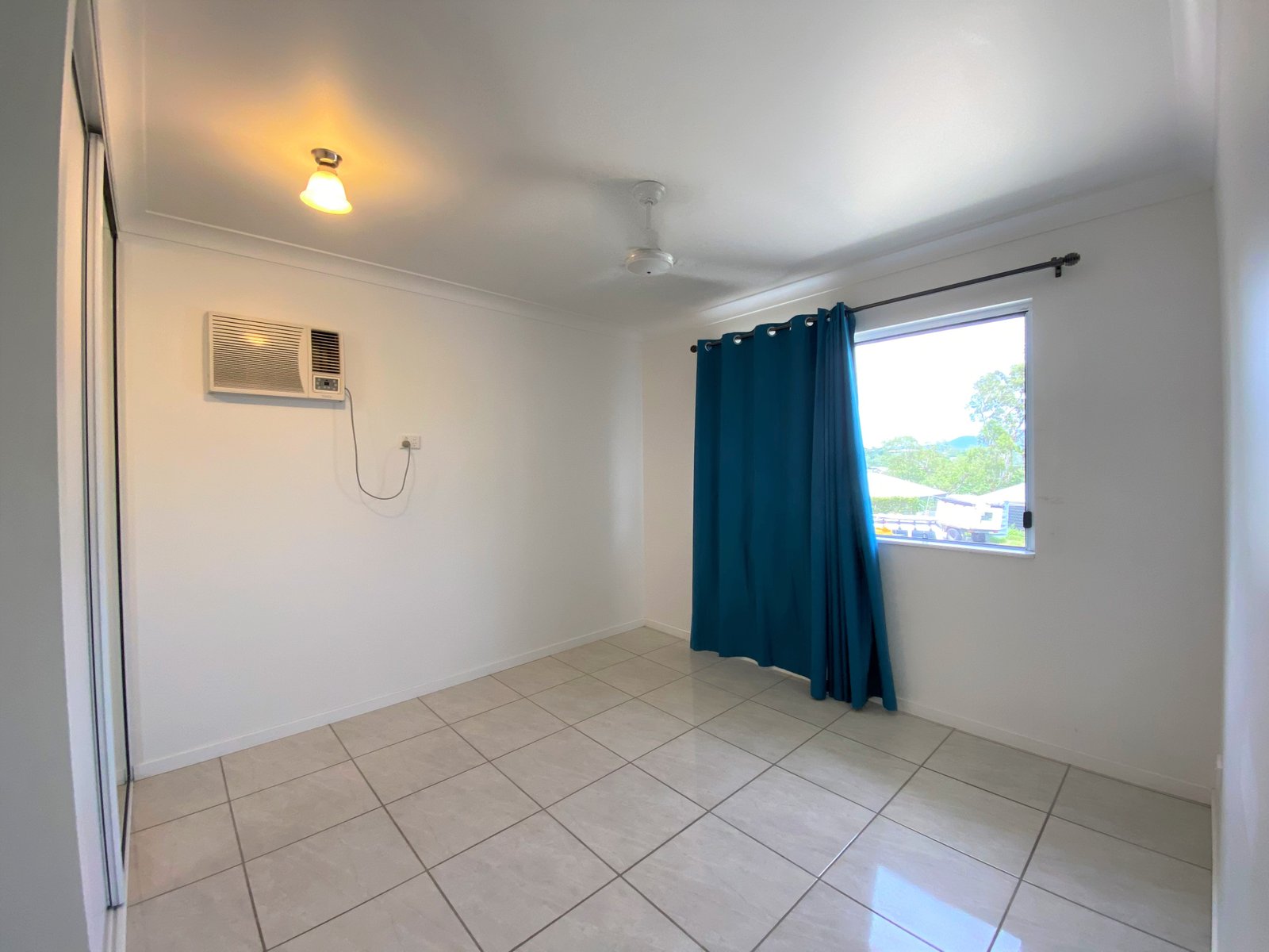 2/9 Amarula Drive CANNONVALE 8