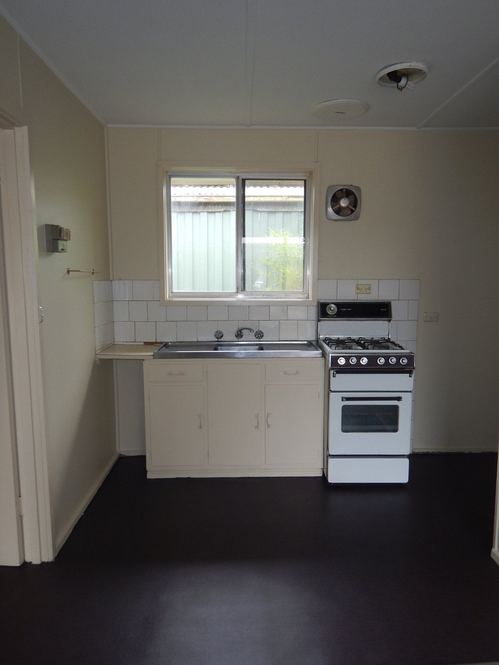 2/9 Aminya Avenue DELACOMBE 3