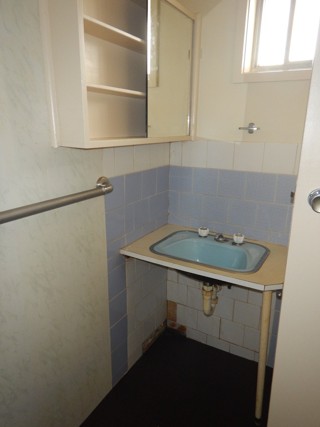 2/9 Aminya Avenue DELACOMBE 7