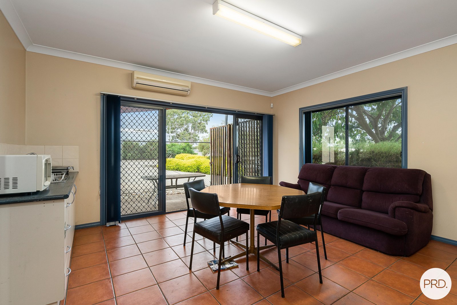 29 Annette Court LAVINGTON 11