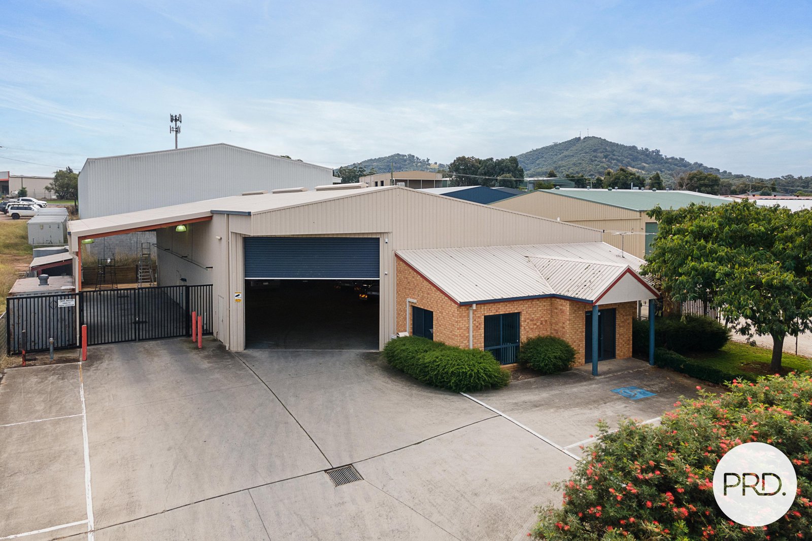29 Court LAVINGTON NSW 2641