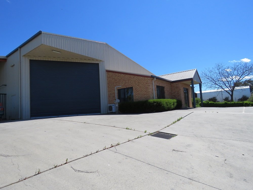 29 Annette Crescent LAVINGTON 2