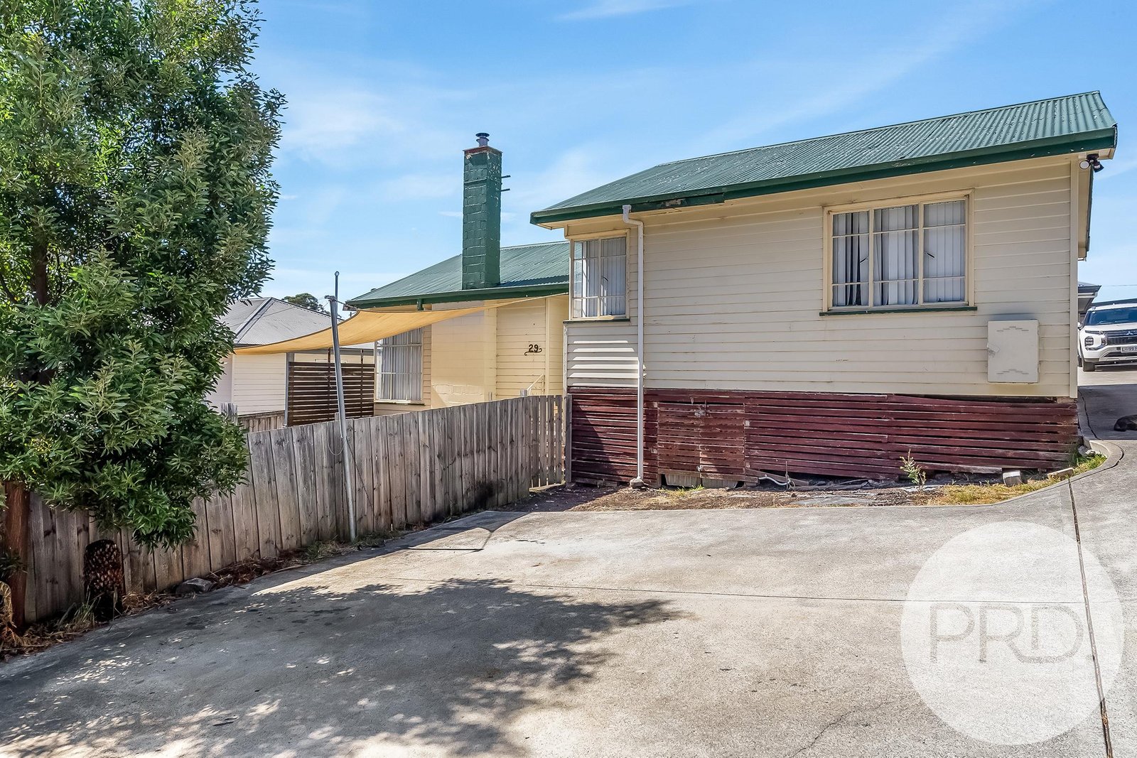 29 Arunta Crescent CHIGWELL 8