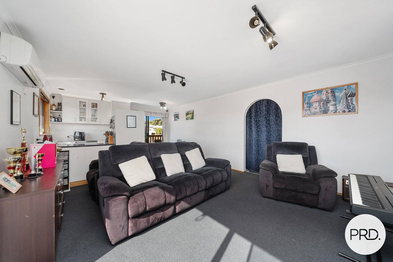 29 Ashbourne Grove WEST MOONAH 6