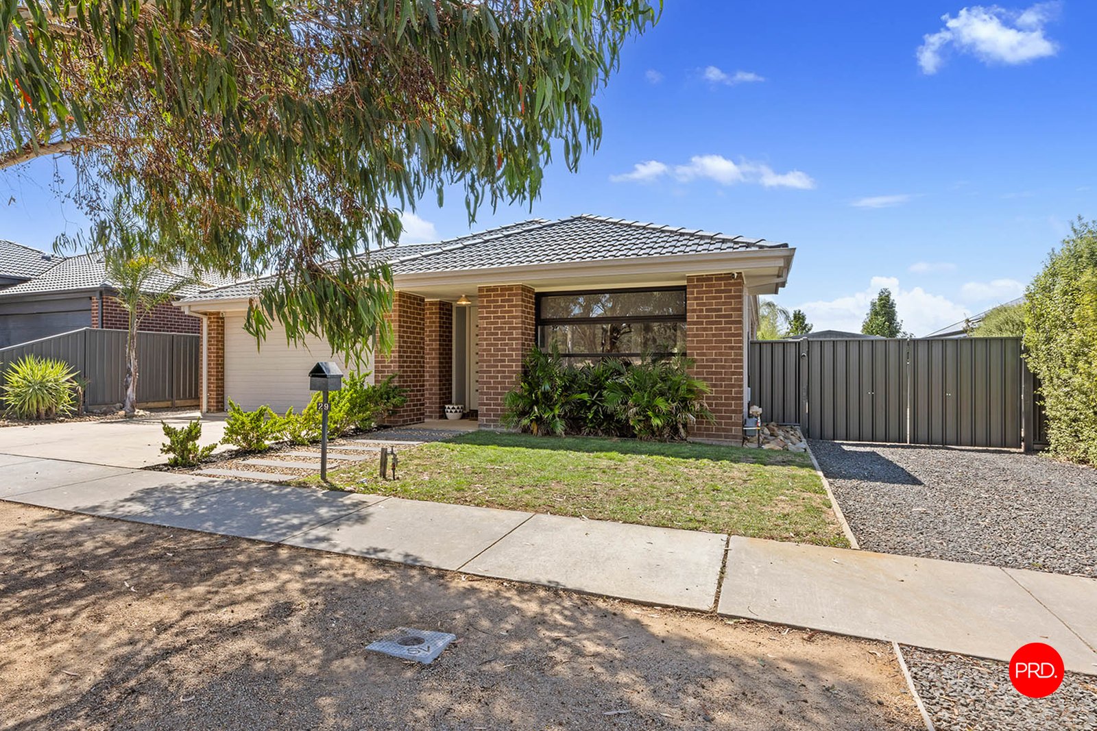29 Bakers Lane STRATHFIELDSAYE 1