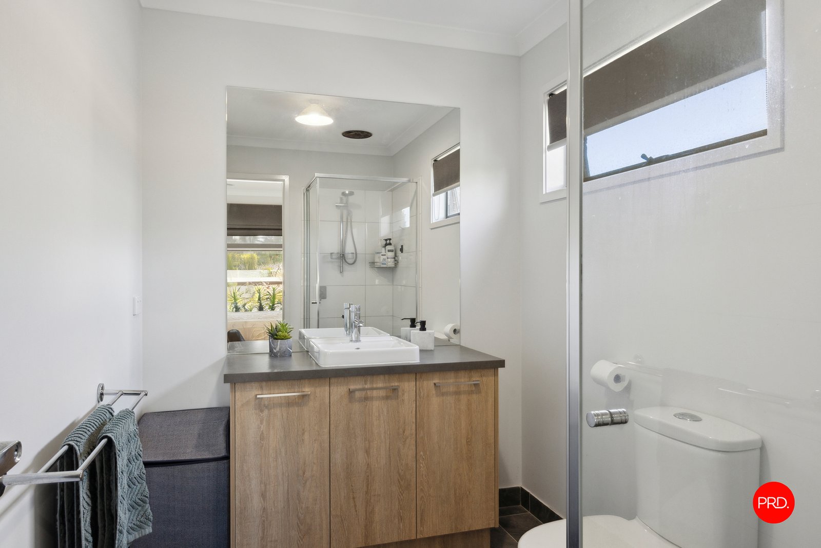 29 Bakers Lane STRATHFIELDSAYE 12