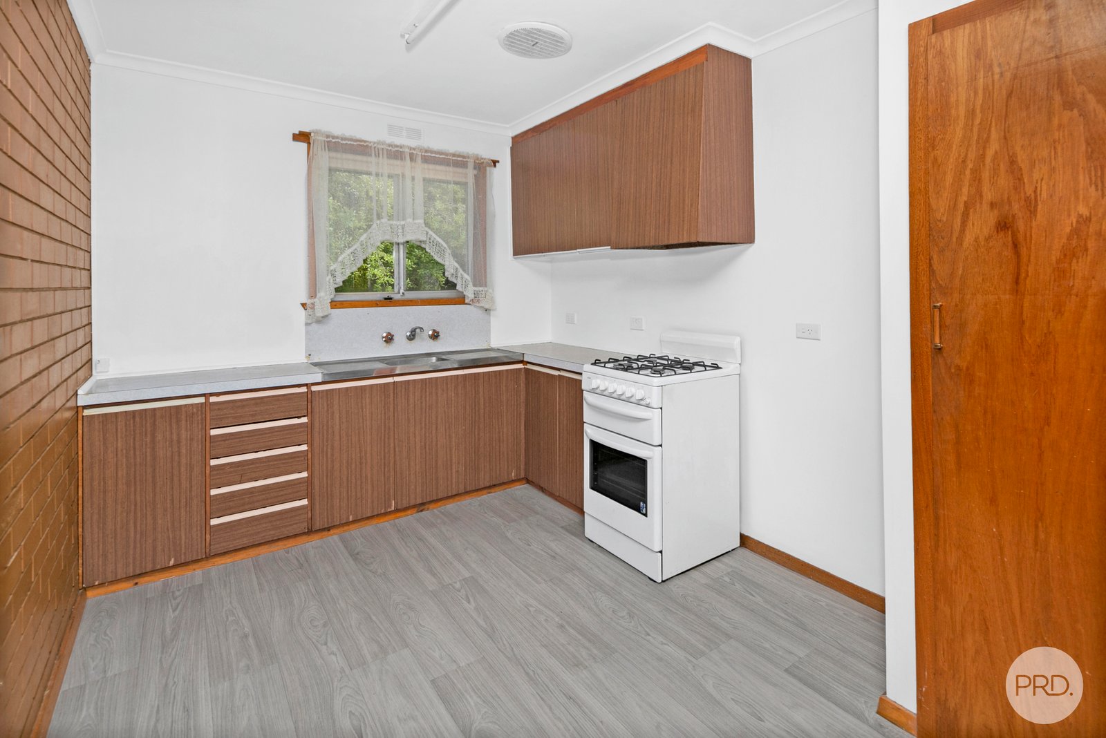 2/9 Bala Street SEBASTOPOL 3