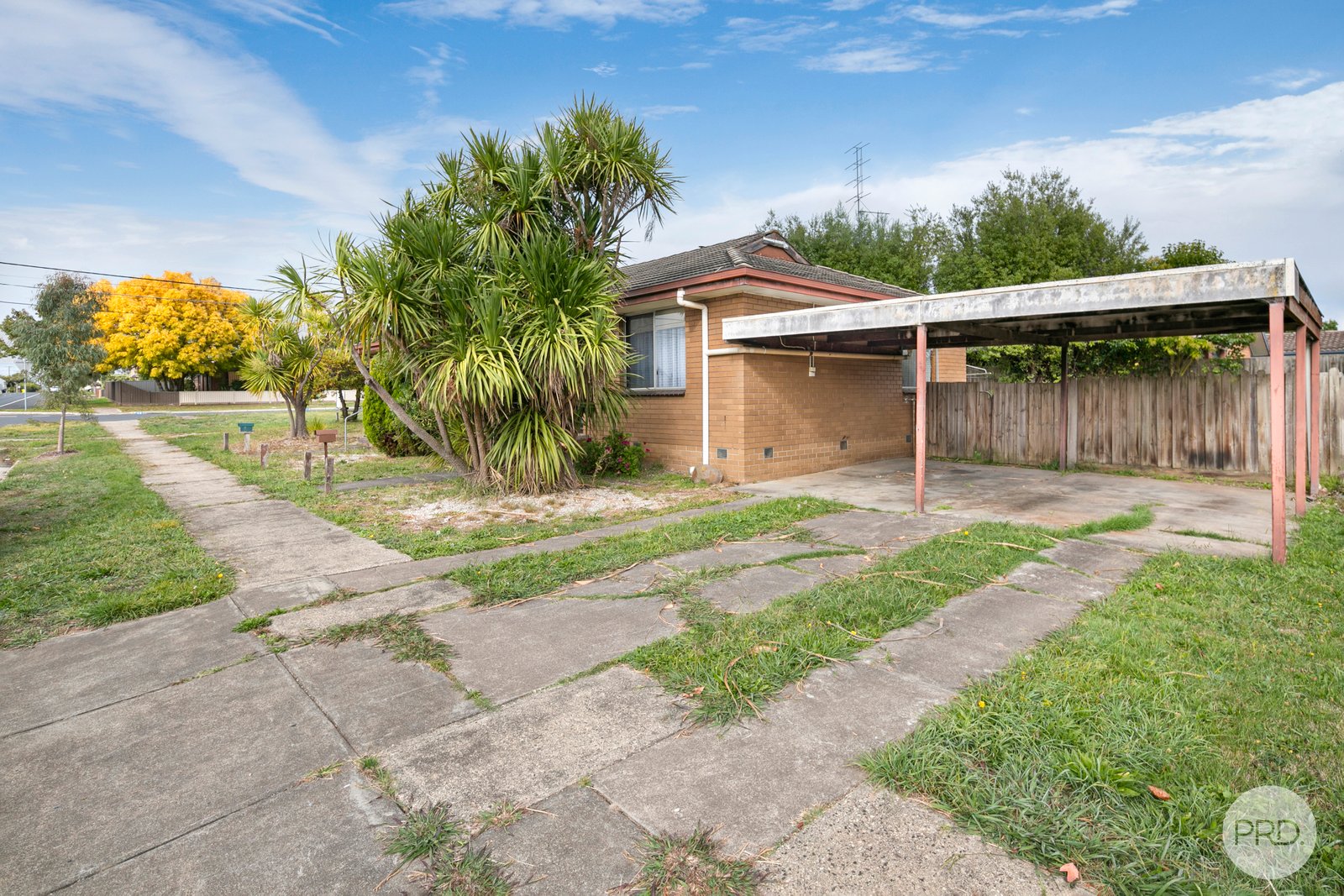 2/9 Bala Street SEBASTOPOL 8