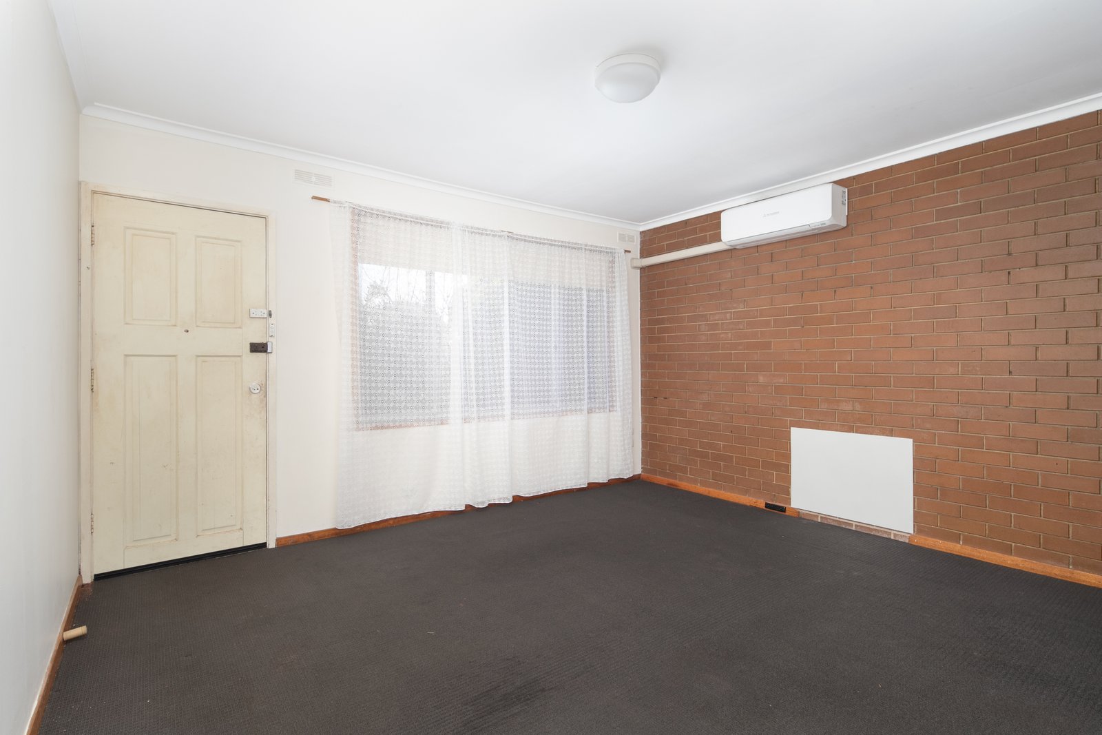 2/9 Bala Street SEBASTOPOL 5