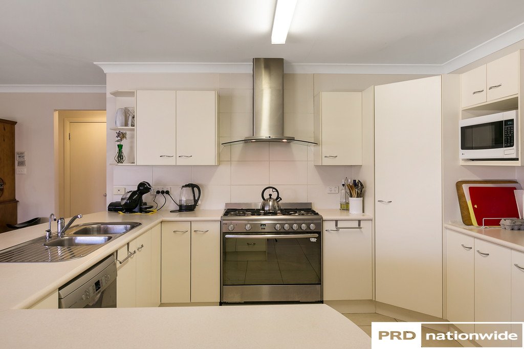 29 Barrington Drive TAMWORTH 7