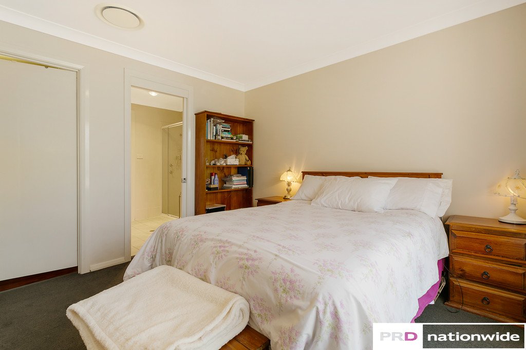 29 Barrington Drive TAMWORTH 8
