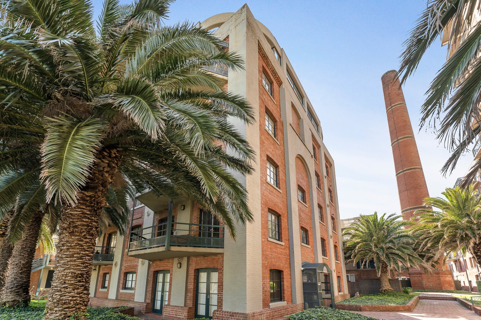Gallery: 2/9 Beach Street