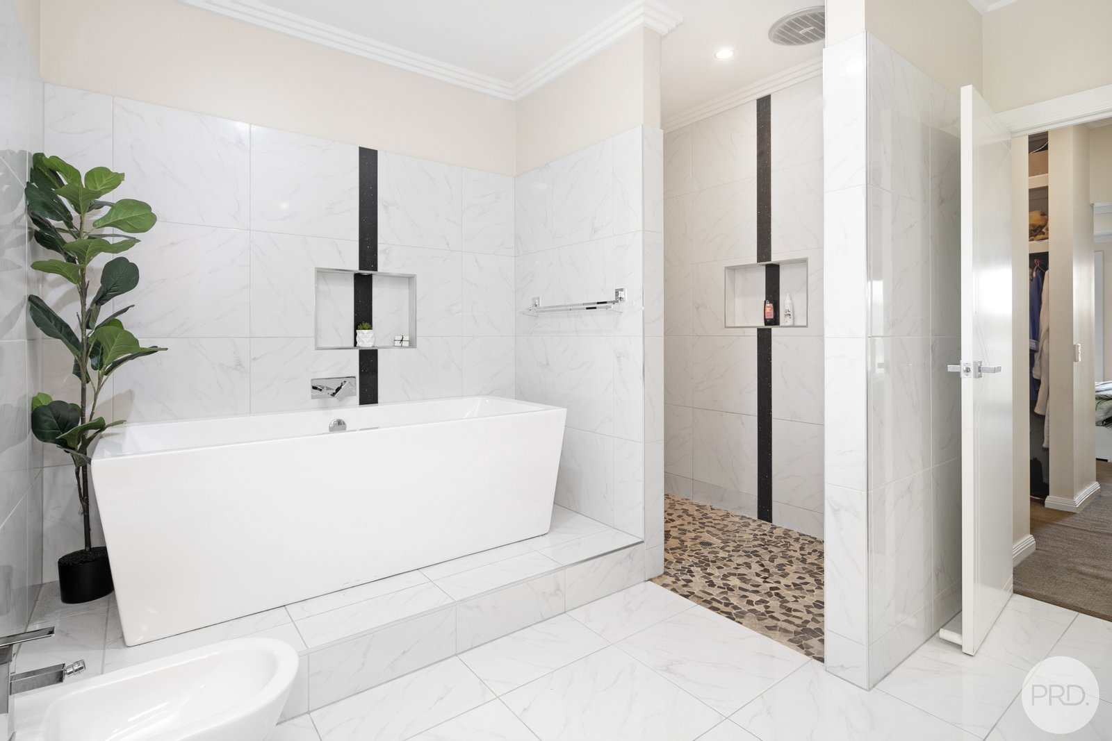 29 Bellclover Court SMYTHES CREEK 13