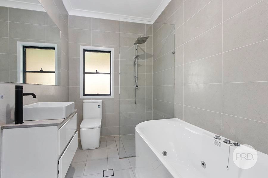 29 Belmore Rd  PEAKHURST 3