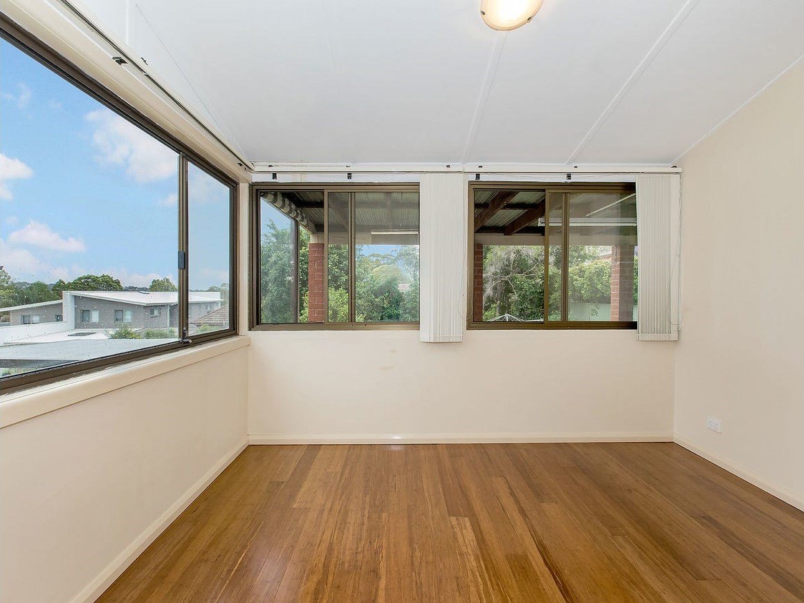 29 Bimbadeen Avenue MIRANDA 6