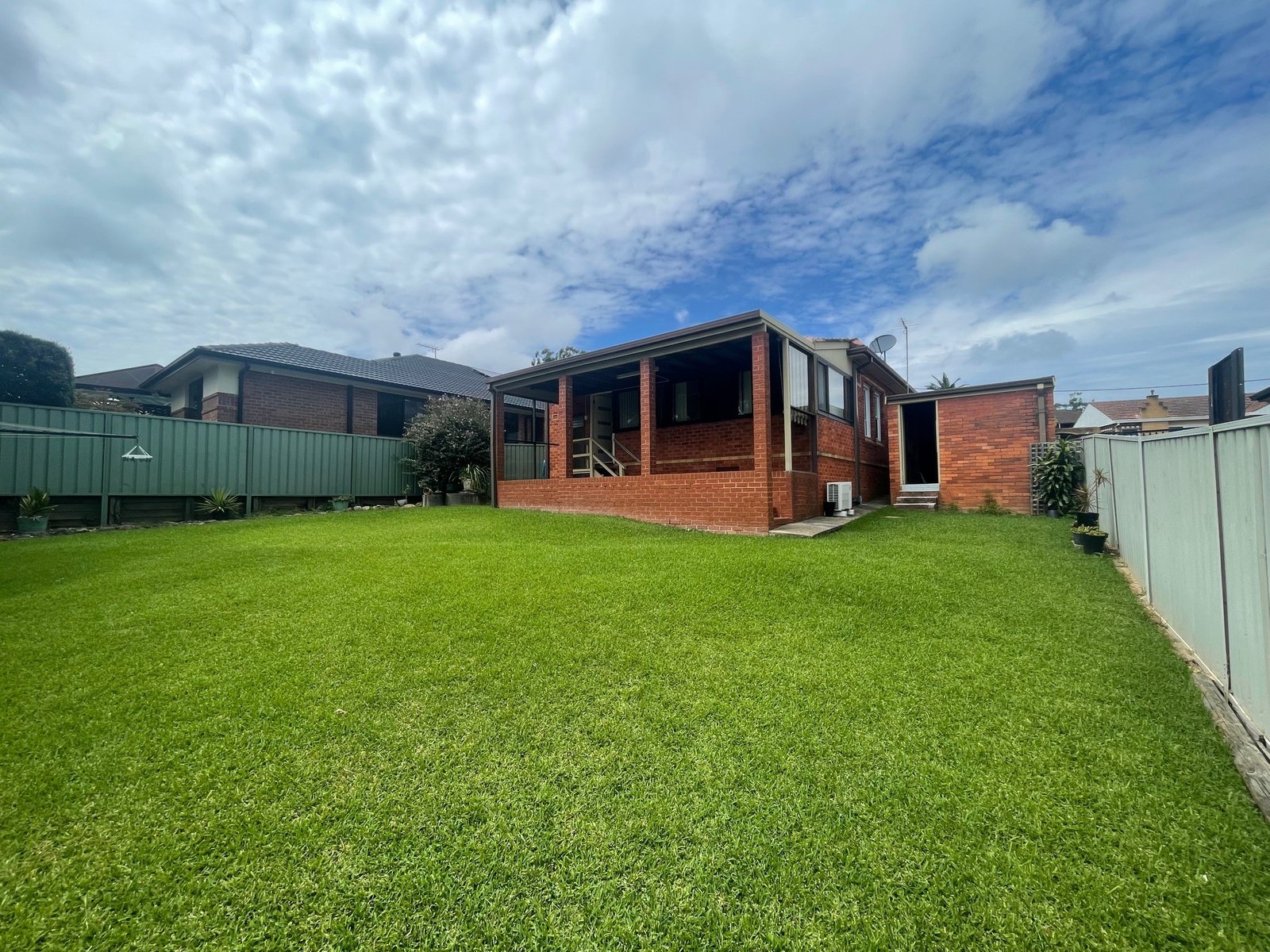 29 Bimbadeen Avenue MIRANDA 9