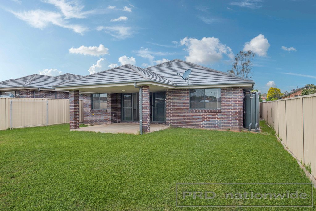 29 Bowden Street HEDDON GRETA 25
