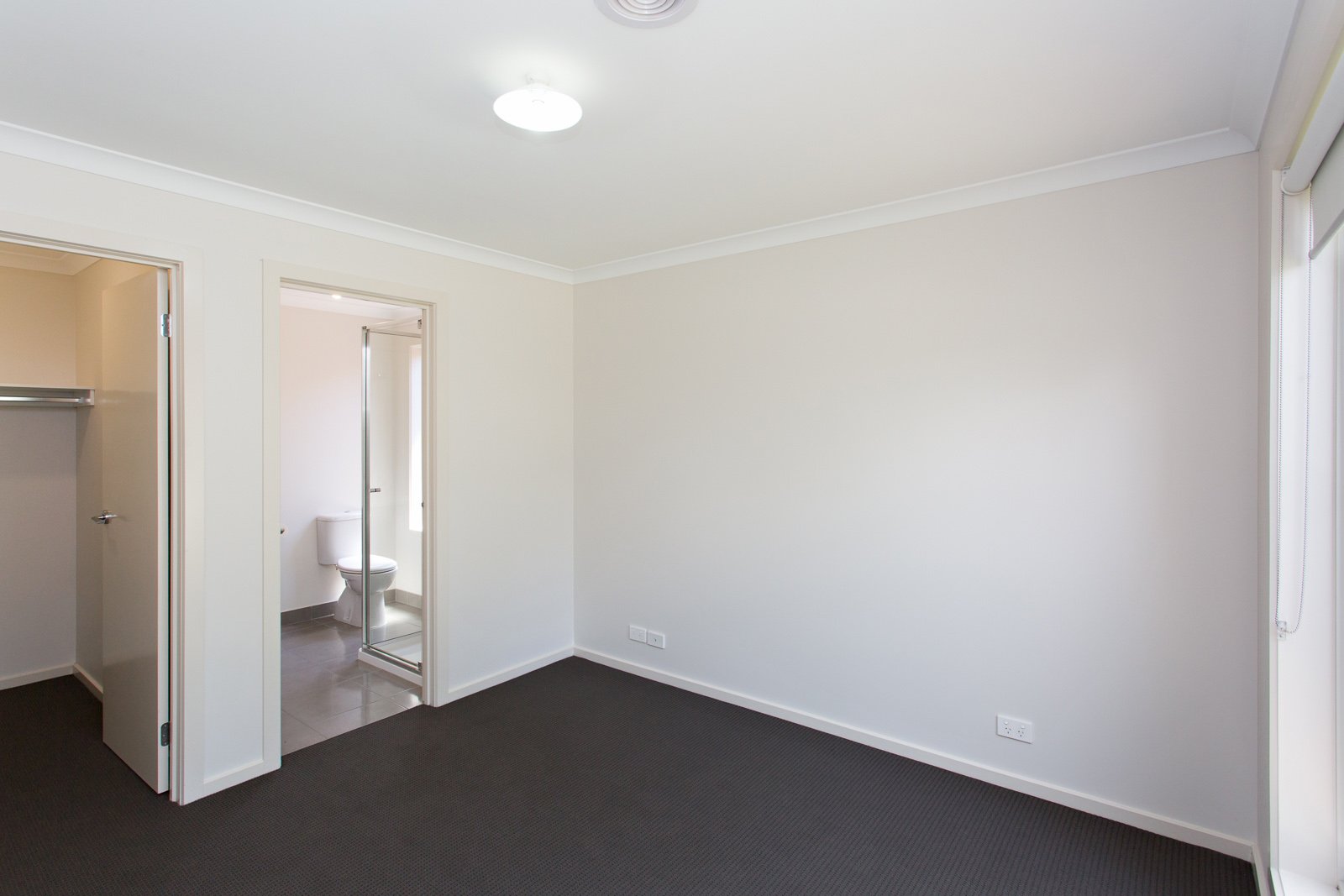 Gallery: 2/9 Burnett Street
