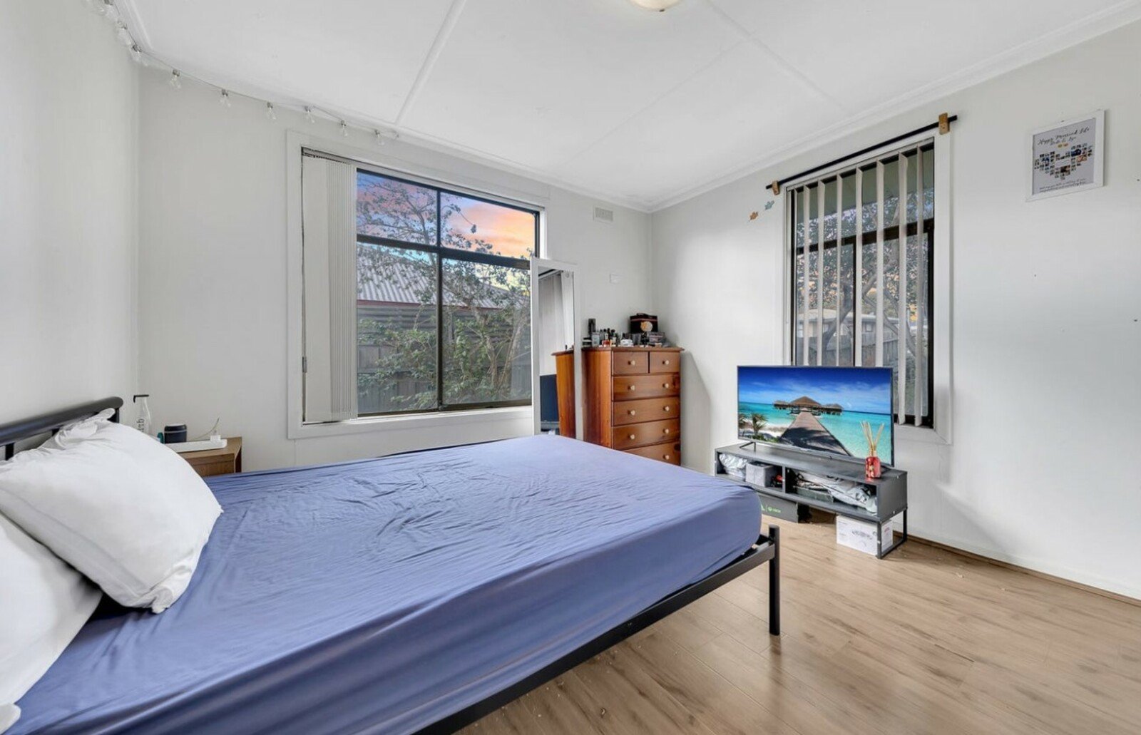 Gallery: 29 Camellia Crescent
