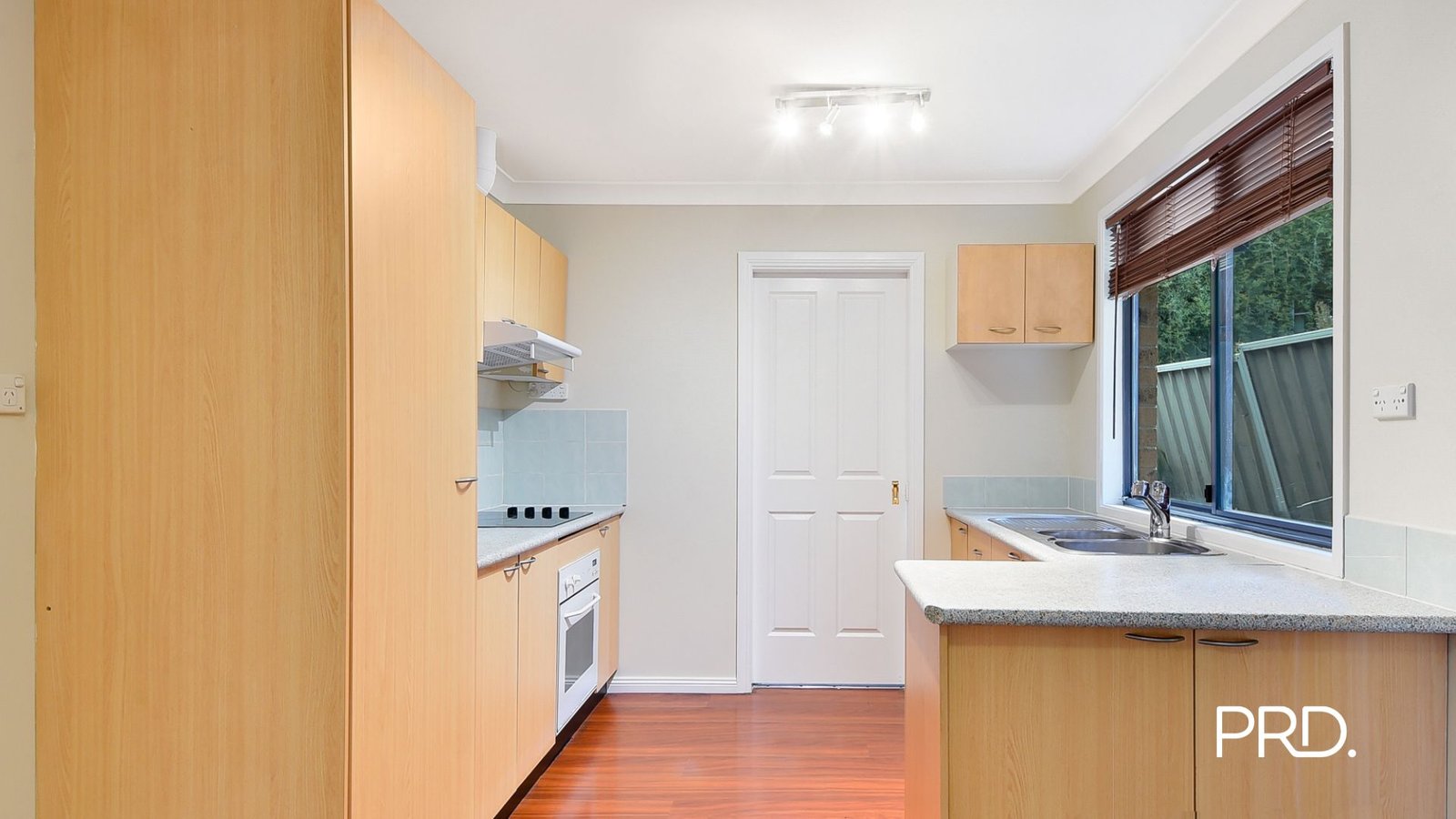 29 Camelot Drive Cranebrook 7