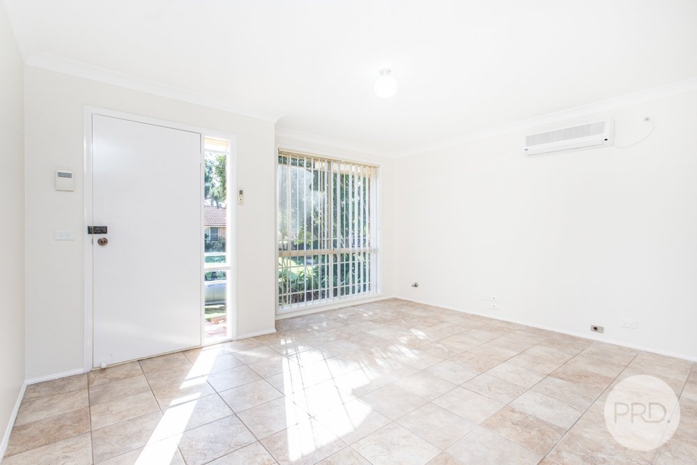 29 Candlebark Circuit GLENMORE PARK 2