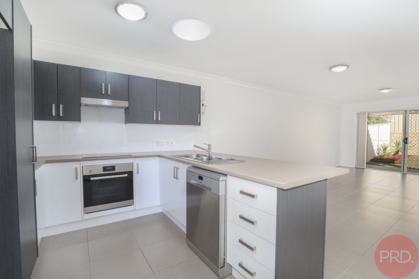 29 Carnarvon Circuit EAST MAITLAND 2