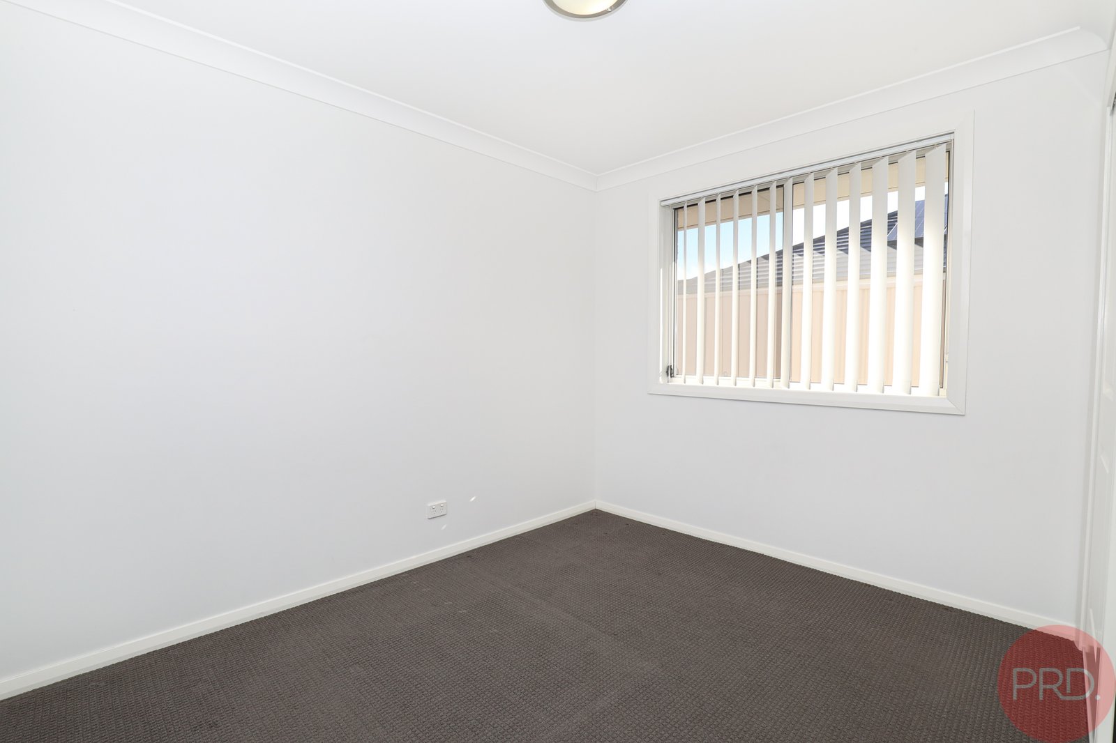 29 Carnarvon Circuit EAST MAITLAND 12