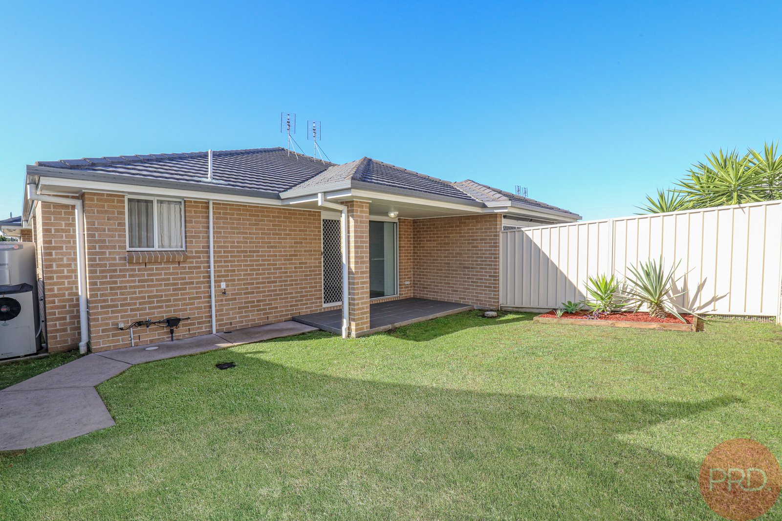 29 Carnarvon Circuit EAST MAITLAND 16
