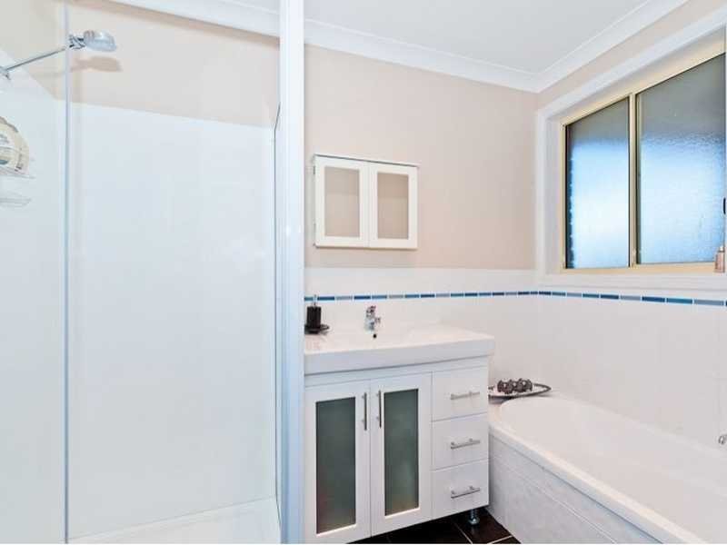 29 Cavenor Drive OAKDOWNS 9