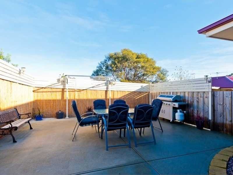 29 Cavenor Drive OAKDOWNS 10