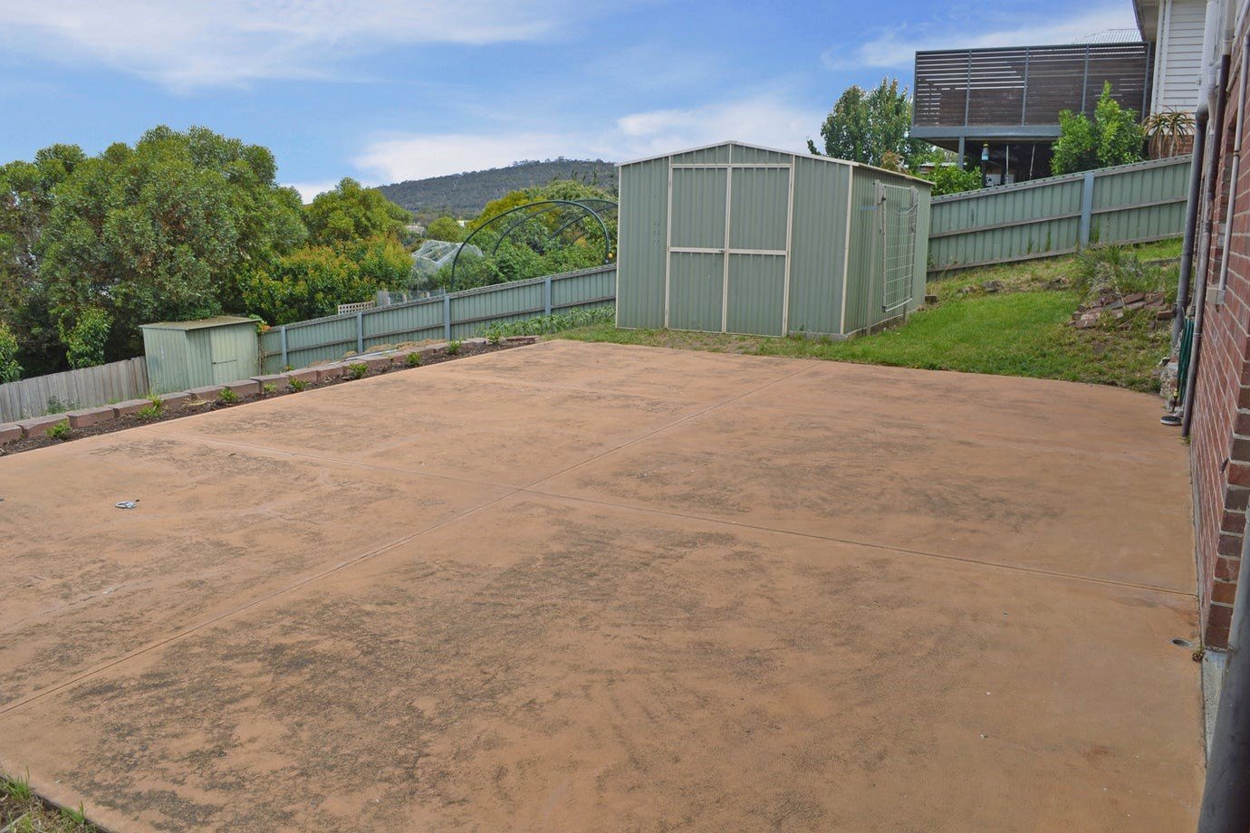 29 Chestnut Avenue LUTANA 14